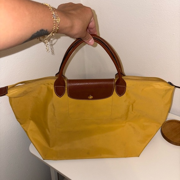 Long champ Yellow Tote Bag - Picture 3 of 10